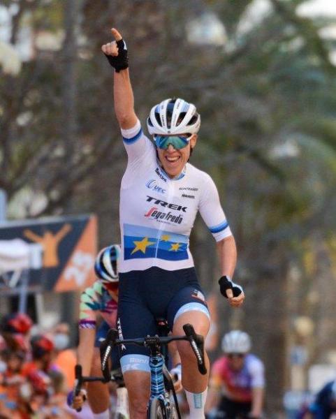 Ellen Van Dijk 2e étape tour de Valencia 2022.jpg