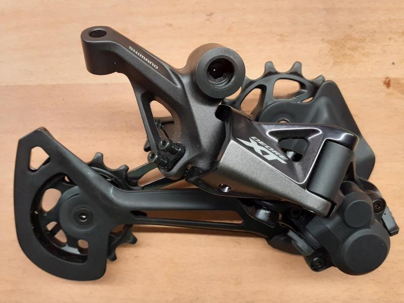 Derr Shimano XT RD-M8100-SGS 1.jpg
