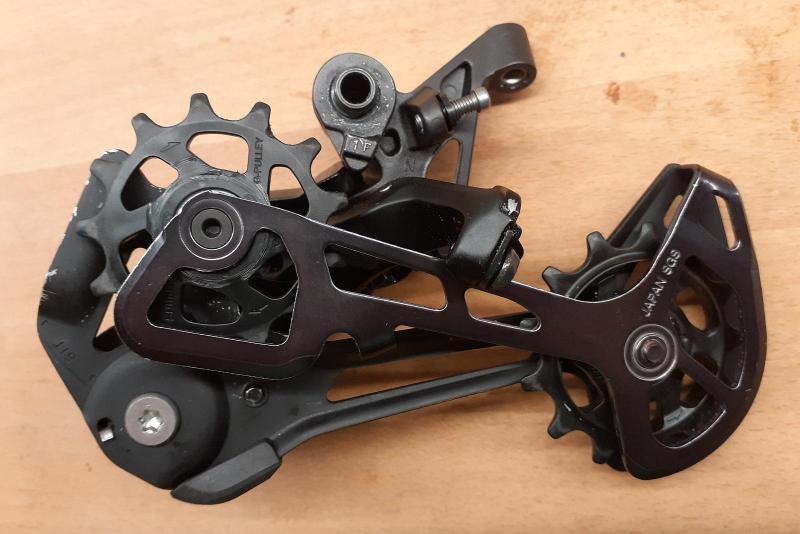 Derr Shimano XT RD-M8100-SGS 2.jpg
