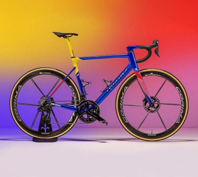 Vélo Nibali Tour de Lombardie 2022.jpg