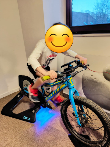 Velo enfant a mettre sur home trainer Le velo et associes Belgium Mountain Bikers