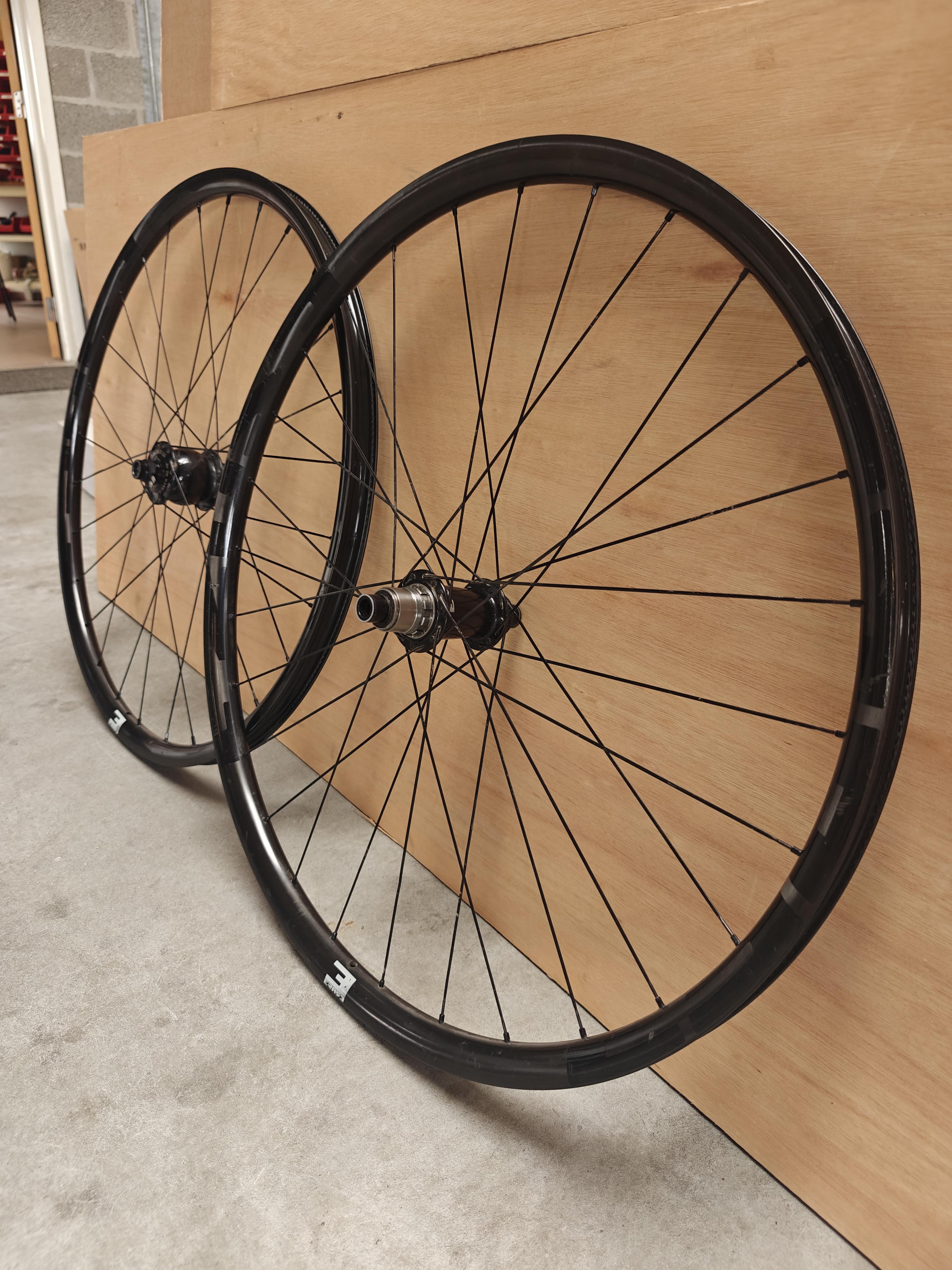 [VDS] Plusieurs paire de roue Erase XC25